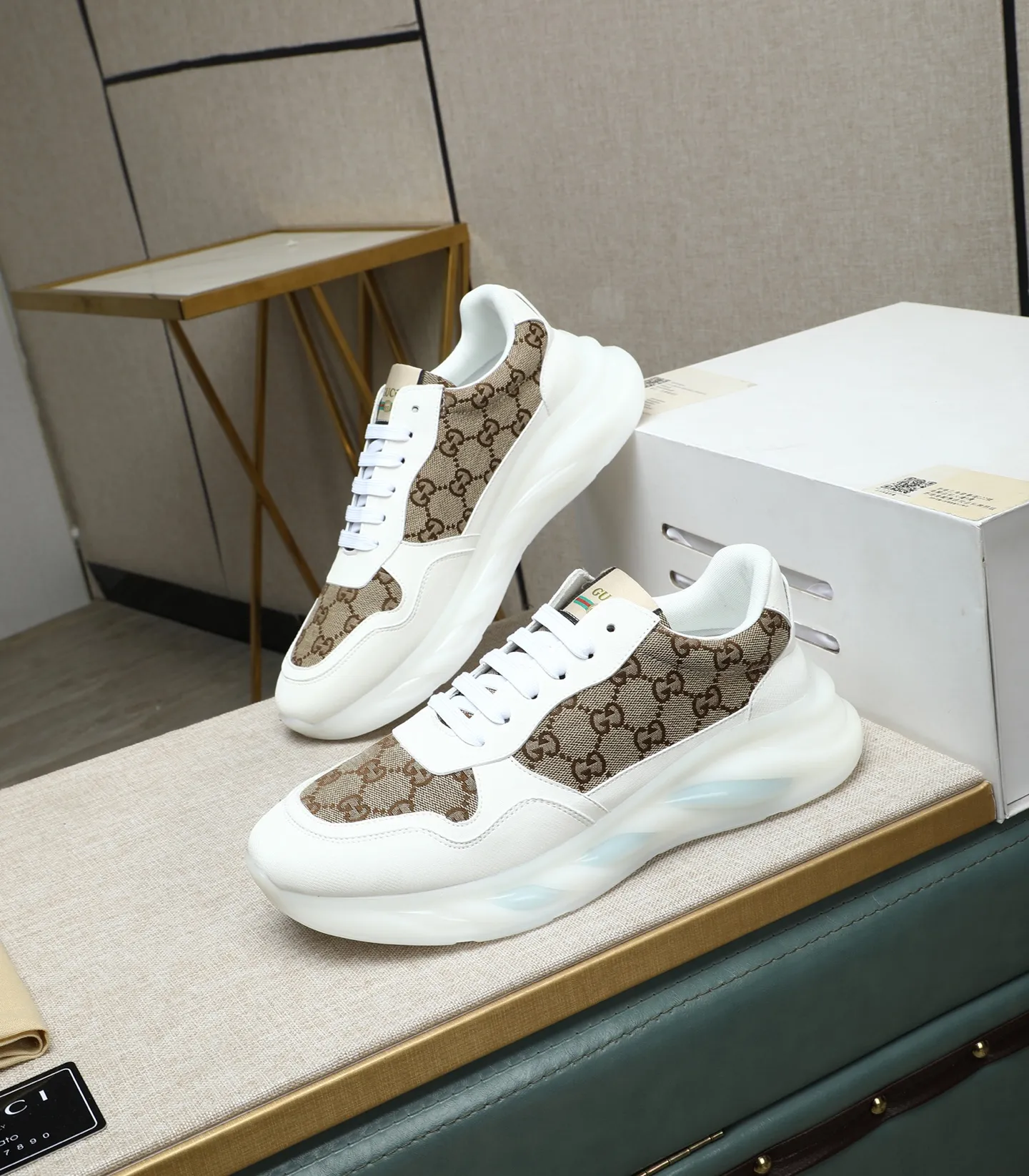 Men's shoes💰440 GUCCI🔍🔍Latest spring style On sale at the same time at the counter, original calfskin imported from Italy, genuine leather lining, (high-end, luxury, and class) exquisite workmanship, soles: original soles specially provided by the original factory, ⚠Exclusive double-layer movable molded soles are super comfortable⚠, real photos🎬The real ones are better🔍🔍"High quality·Follow the order" code number 38-44